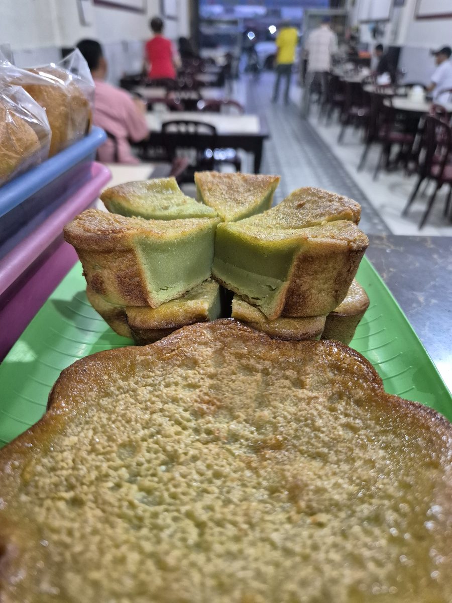 Roti bakar srikaya
